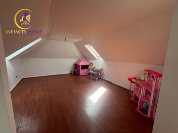 Amplia Casa Con Gran Terreno En Alto El Manzano Til Til