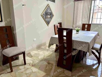 CASA EN VENTA CIUDADELA VERNAZA NORTE, SECTOR MALL DEL SOL, NORTE DE GUAYAQUIL