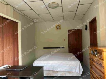 CASA EN VENTA CIUDADELA VERNAZA NORTE, SECTOR MALL DEL SOL, NORTE DE GUAYAQUIL