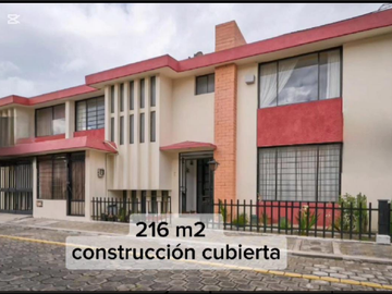 SE VENDE CASA DENTRO DE CONJUNTO – SECTOR LA JIPIJAPA A 2 CUADRA DE LA ESTACIÓN DEL METRO – NORTE DE QUITO