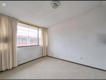 SE VENDE CASA DENTRO DE CONJUNTO – SECTOR LA JIPIJAPA A 2 CUADRA DE LA ESTACIÓN DEL METRO – NORTE DE QUITO