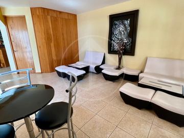 RESIDENCIA DE LUJO EN VENTA CON JARDÍN PRIVADO Y 5 RECÁMARAS EN HACIENDA DE VALLESCONDIDO