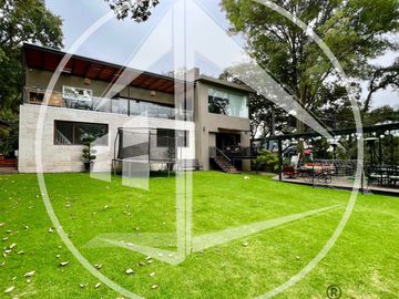 RESIDENCIA EXCLUSIVA DE LUJO EN HACIENDA DE VALLESCONDIDO