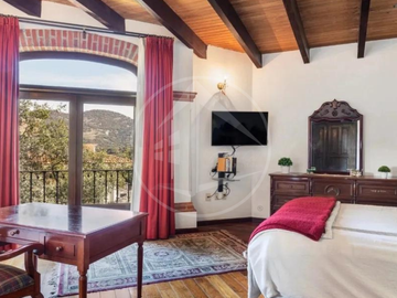 RESIDENCIA ESPECTACULAR DE LUJO EN HACIENDA DE VALLESCONDIDO