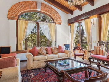 RESIDENCIA ESPECTACULAR DE LUJO EN HACIENDA DE VALLESCONDIDO