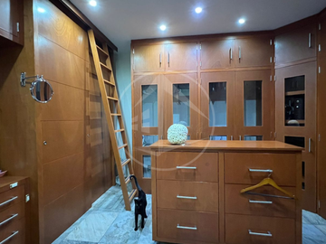CASA ESPECTACULAR EN VENTA EN CLUB DE GOLF VALLESCONDIDO