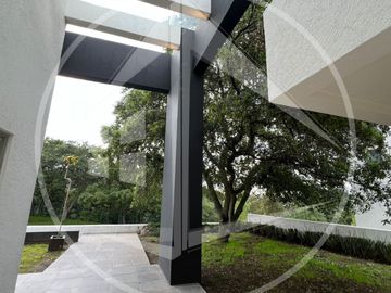 RESIDENCIA ESPECTACULAR EN VENTA EN PRADO LARGO