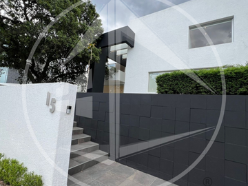 RESIDENCIA ESPECTACULAR EN VENTA EN PRADO LARGO