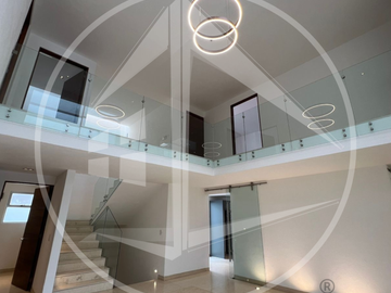 RESIDENCIA ESPECTACULAR EN VENTA EN PRADO LARGO