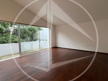 RESIDENCIA ESPECTACULAR EN VENTA EN PRADO LARGO