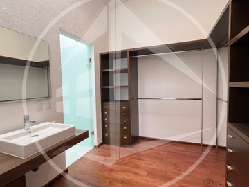RESIDENCIA ESPECTACULAR EN VENTA EN PRADO LARGO