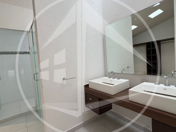 RESIDENCIA ESPECTACULAR EN VENTA EN PRADO LARGO