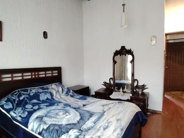 Casa rentera en venta en el sector Las Casas Bajo, centro norte de Quito