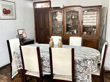 Casa rentera en venta en el sector Las Casas Bajo, centro norte de Quito