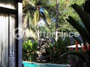 Modern Luxury Meets Balinese Charm: Stylish 3-Bedroom Villa in Sought-After Jimbaran