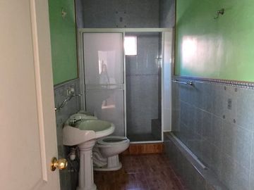 🏠 Propiedad con dos casas independientes - Perfectas para Dos Familias