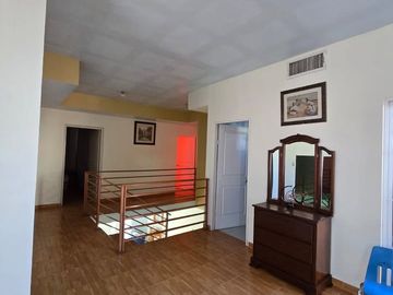 🏠 Propiedad con dos casas independientes - Perfectas para Dos Familias