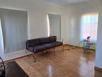 🏠 Propiedad con dos casas independientes - Perfectas para Dos Familias