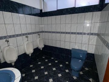 Se Vende Casa de 3 Pisos en Esquina, Callao