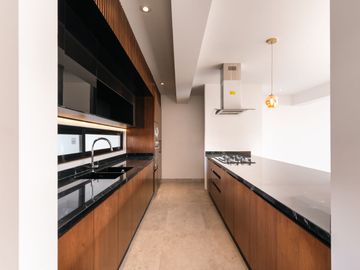 CASA EN VENTA EN LOMAS DEL MOLINO