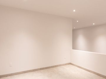 CASA EN VENTA EN LOMAS DEL MOLINO