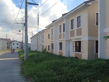 Affordable Townhouses For Sale In Emerald Residences Tanza Cavite