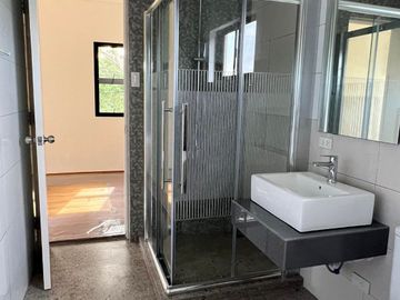 Single Attached House & Lot For Sale In Grand ParkPlace Imus Cavite