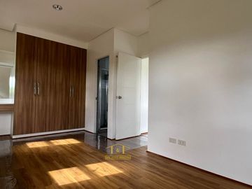 Single Attached House & Lot For Sale In Grand ParkPlace Imus Cavite