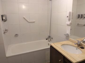 Vende Depto Barrio Italia, 3D-2B-1E-1B, Metro Santa Isabel