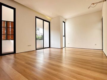Dijual Rumah Ready Baru 5 Kamar / 2 Lantai Di Duren Sawit Jaktim Dekat RSUD