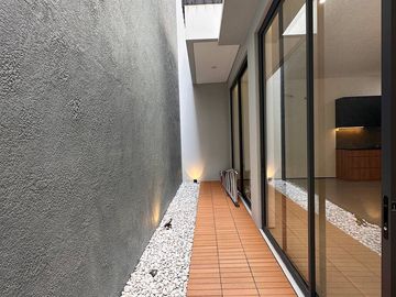 Dijual Rumah Ready Baru 5 Kamar / 2 Lantai Di Duren Sawit Jaktim Dekat RSUD