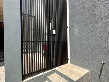 Dijual Rumah Ready Baru 5 Kamar / 2 Lantai Di Duren Sawit Jaktim Dekat RSUD