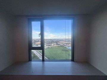 FOR SALE - BRAND NEW STUDIO SEAVIEW IN MANDANI BAY, MANDAUE CEBU. FRONT SEAVIEW UNIT. FURNISHED. READY FOR OCCUPANCY.