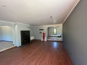 EN VENTA CASA EN CURICO, CAMINO A ZAPALLAR