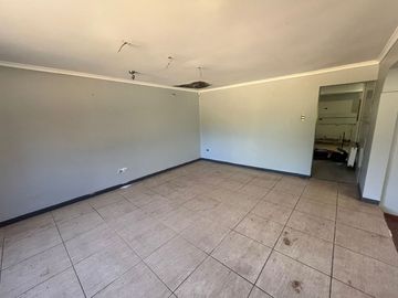 EN VENTA CASA EN CURICO, CAMINO A ZAPALLAR