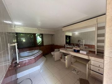 EN VENTA CASA EN CURICO, CAMINO A ZAPALLAR