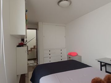 VENTA CASA DOS PISOS