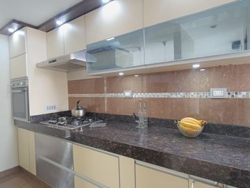 VENTA CASA DOS PISOS