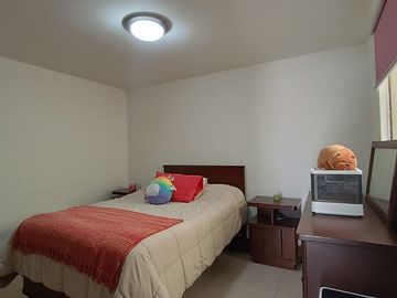 VENTA CASA DOS PISOS