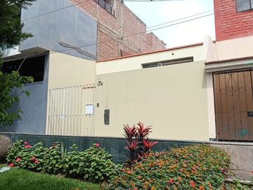 VENTA CASA DOS PISOS