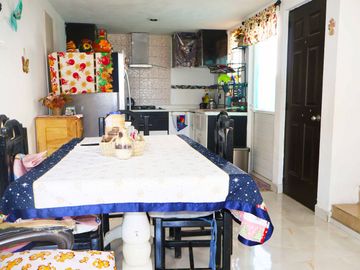 Casa en venta, Fraccionamiento Paseo del Roble N. 31,San Francisco Ocotlán, Puebla.