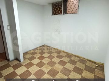 Casa independiente con 2 departamentos, sur de Quito, Ciudadela Ibarra