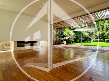 EXCLUSIVA RESIDENCIA CON EXCELENTES ACABADOS EN REAL DEL COUNTRY, LOMAS COUNTRY CLUB.