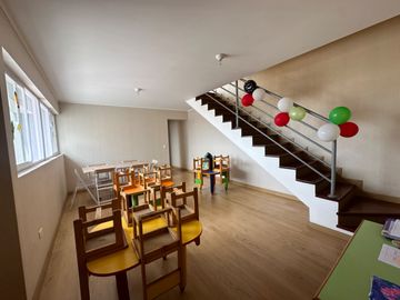 Venta de Duplex en Avenida Tomas Marsano