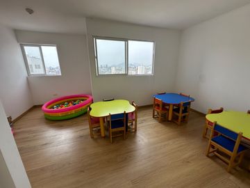 Venta de Duplex en Avenida Tomas Marsano