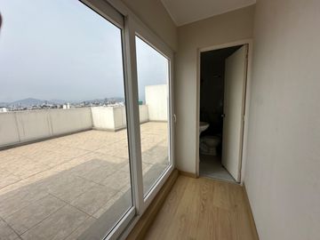 Venta de Duplex en Avenida Tomas Marsano