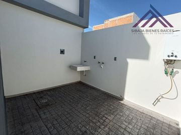 CASA EN VENTA EN PRIVADA RAMBLAS EN ZONA DE SANTA BARBARA EN POZOS SAN LUIS POTOSI