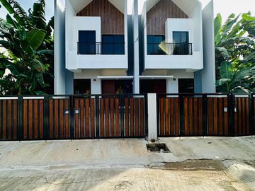 Rumah Dijual SIAP HUNI Di Jl. Wibawa Mukti 2, Jatiasih - Kota Bekasi MURAH Ready Stock [AR034]