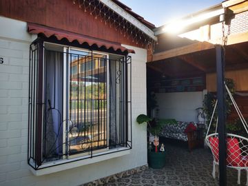 Padre Hurtado, Laguna del Sol Preciosa casa 3D 2B Cocina Remodelada