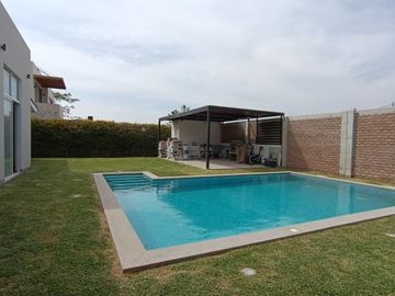 Se Vende Casa de Lujo en Condominio Orgánica – Subtanjalla, Ica